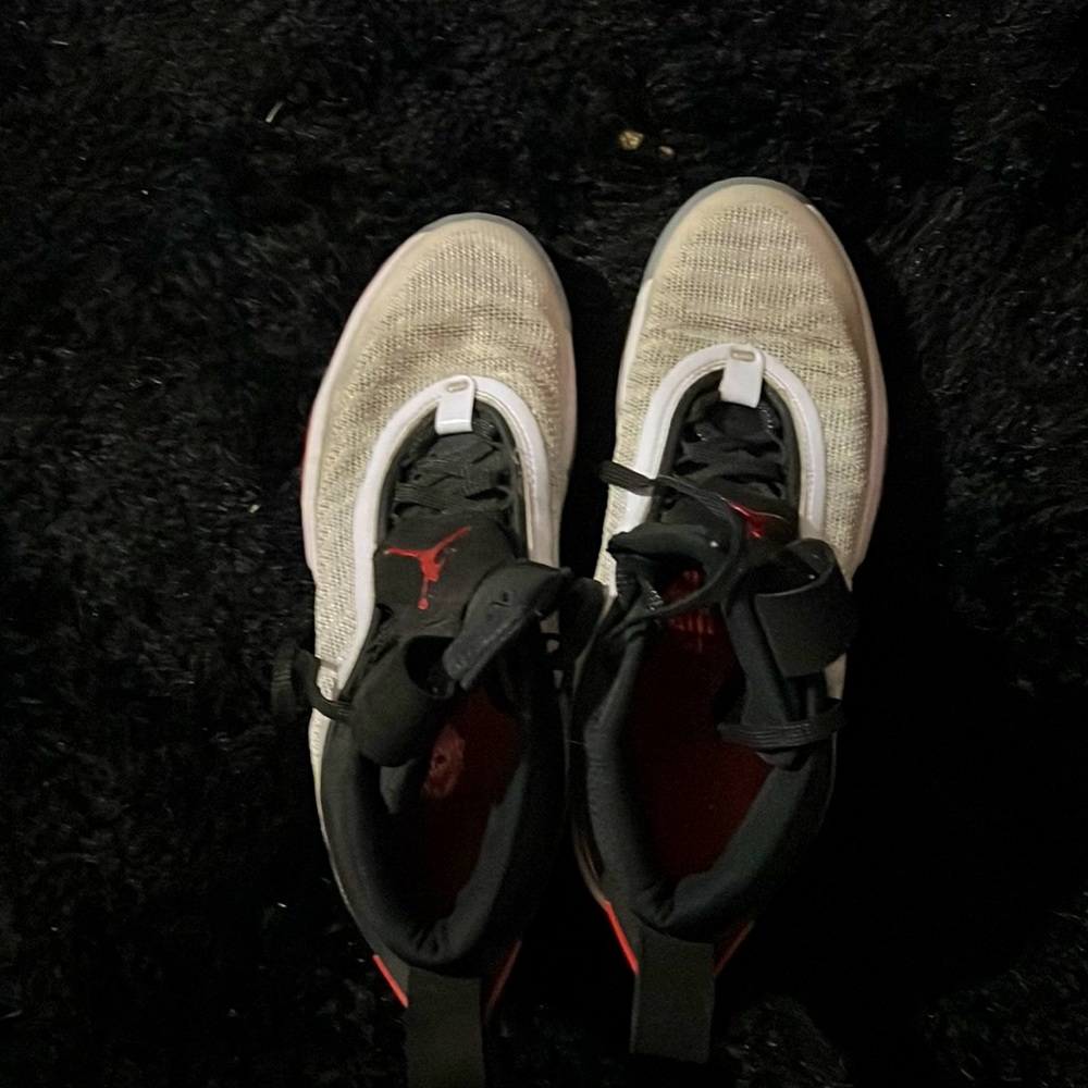 Jordan’s size 10 men’s